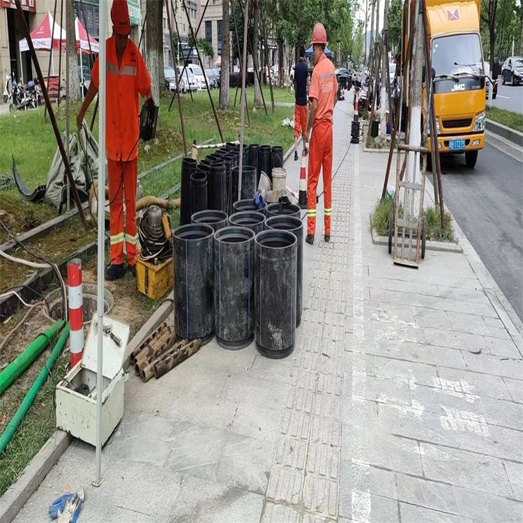 港闸管道短管置换修复